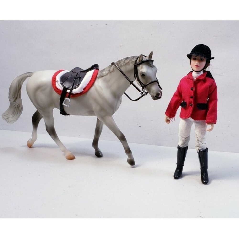 Breyer Classic Horse Grey Selle Francais 941 and Chelsea Show Jumper